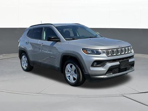 Billet Silver Metallic Clearcoat 2022 Jeep Compass Latitude