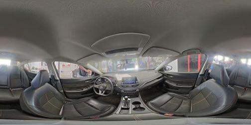 Black 2022 Nissan Altima 2.5 SR