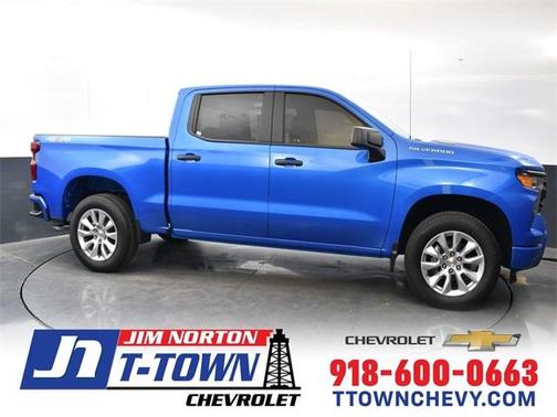 2025 Chevrolet Silverado 1500 Custom