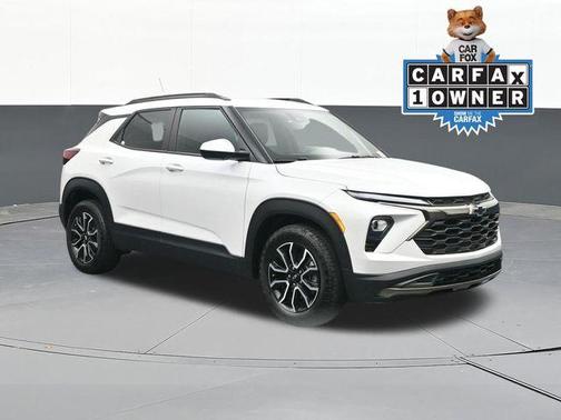 Iridescent Pearl Tricoat 2025 Chevrolet Trailblazer ACTIV