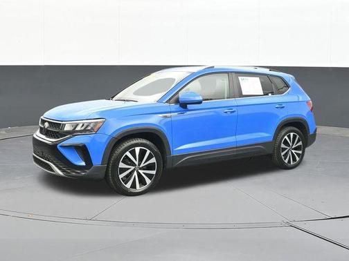 Cornflower Blue 2023 Volkswagen Taos 1.5T SE
