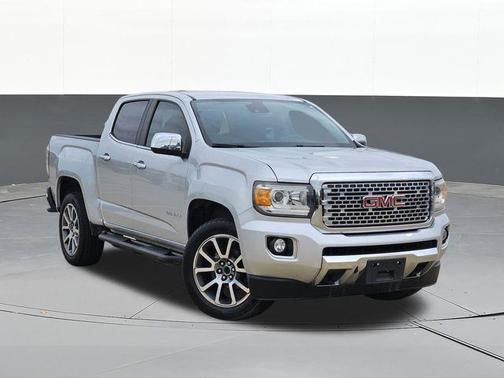 Quicksilver Metallic 2018 GMC Canyon Denali