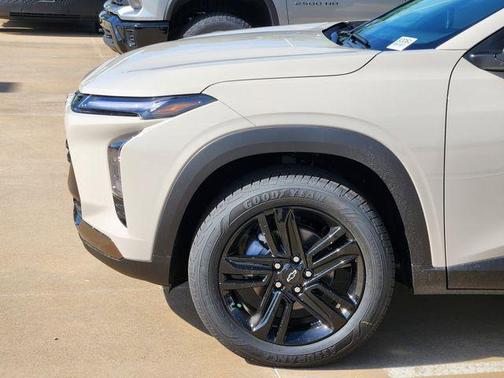 White Sand 2026 Chevrolet Trax ACTIV