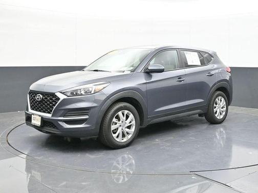 2021 Hyundai TUCSON SE