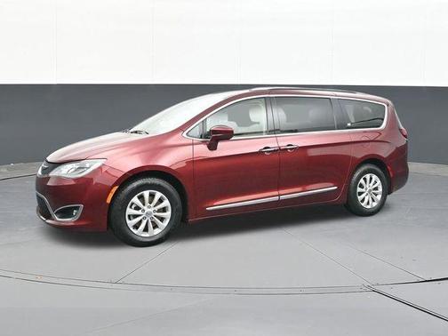 2019 Chrysler Pacifica Touring-L