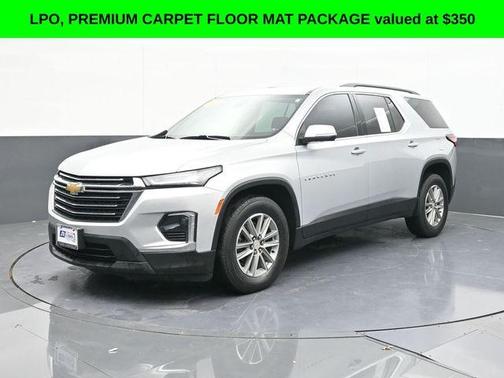 2022 Chevrolet Traverse LT Cloth
