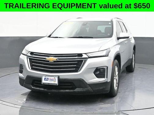 2022 Chevrolet Traverse LT Cloth