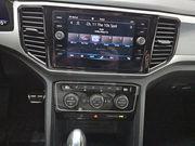 2022 Volkswagen Atlas Cross Sport 2.0T SEL R-Line