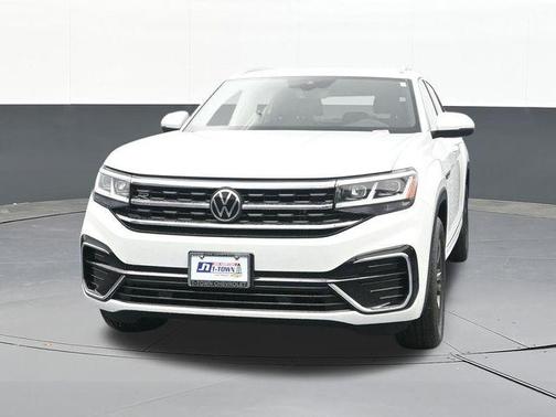 2022 Volkswagen Atlas Cross Sport 2.0T SEL R-Line