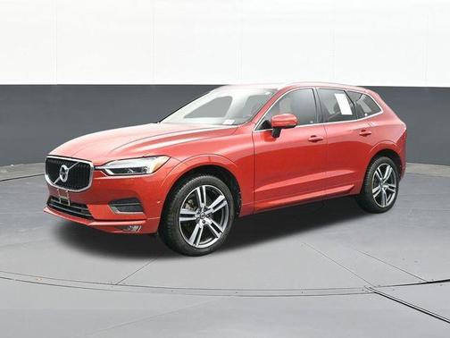 2018 Volvo XC60 T6 Momentum