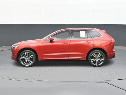 2018 Volvo XC60 T6 Momentum