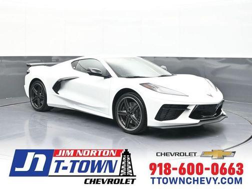 2026 Chevrolet Corvette Stingray w/2LT