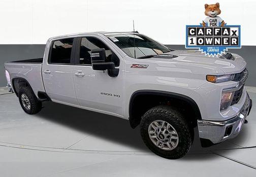 Summit White 2024 Chevrolet Silverado 2500 LT