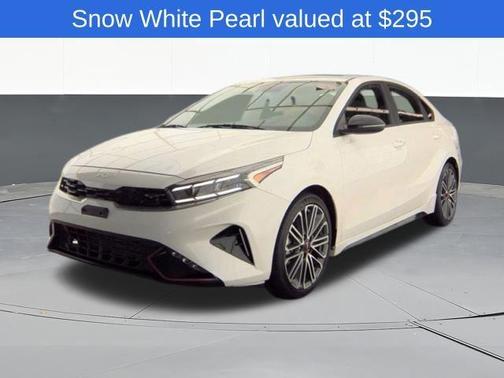 Snow White Pearl 2023 Kia Forte GT