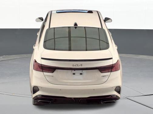 Snow White Pearl 2023 Kia Forte GT