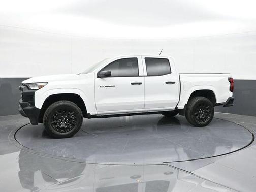 2025 Chevrolet Colorado WT
