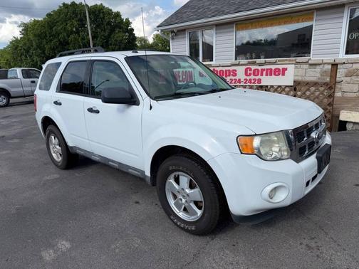 Oxford White 2011 Ford Escape XLT