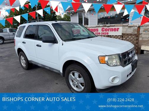 Oxford White 2011 Ford Escape XLT