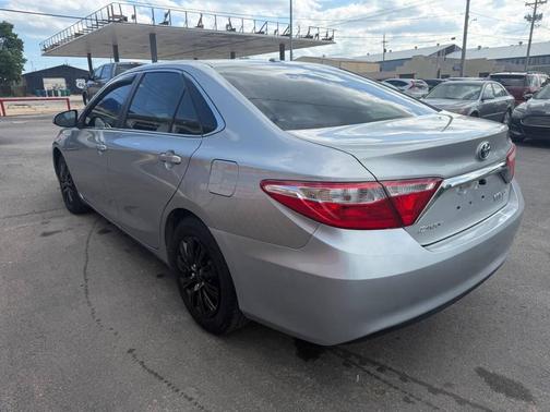 Celestial Silver Metallic 2015 Toyota Camry Hybrid SE