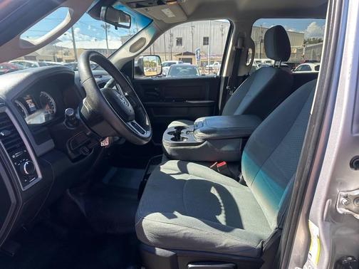 2015 RAM 2500 Tradesman 4x4 4dr Crew Cab 6.3 ft. SB Pickup