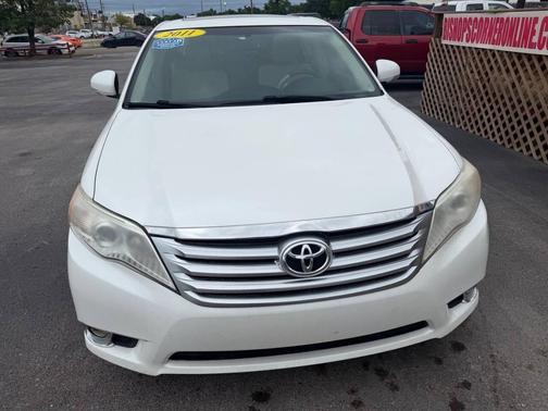 Blizzard Pearl 2011 Toyota Avalon Limited
