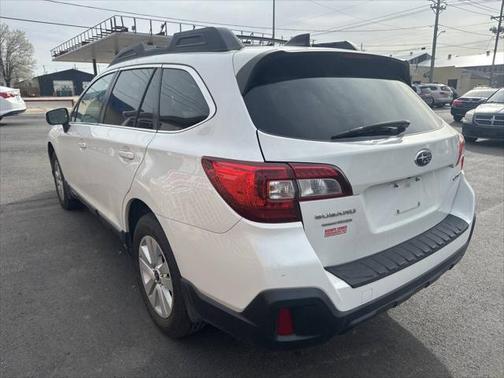 2018 Subaru Outback 2.5i Premium