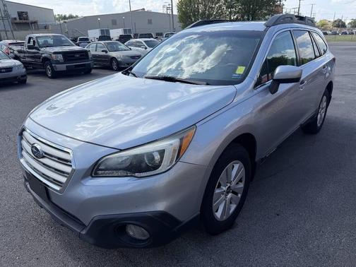 Ice Silver Metallic 2016 Subaru Outback 2.5i Premium