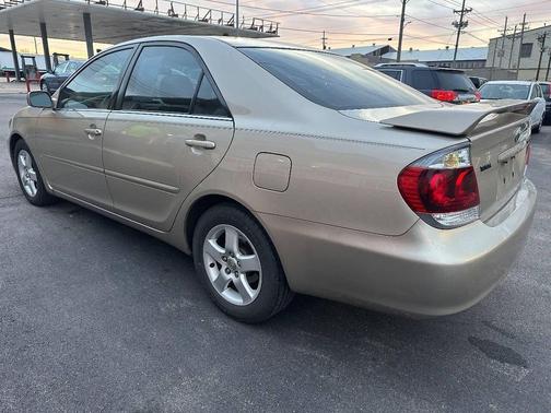 2005 Toyota Camry SE