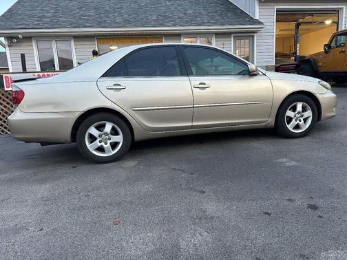 2005 Toyota Camry SE