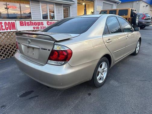 2005 Toyota Camry SE