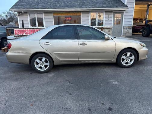 2005 Toyota Camry SE