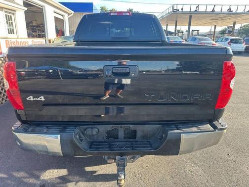 2014 Toyota Tundra SR5