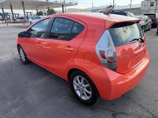 Habanero 2012 Toyota Prius c Four