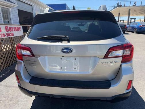 Tungsten Metallic 2017 Subaru Outback 2.5i Limited