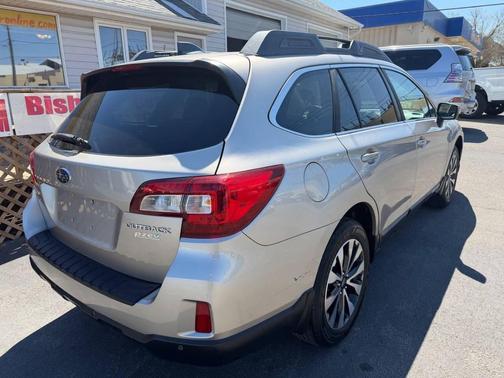 Tungsten Metallic 2017 Subaru Outback 2.5i Limited