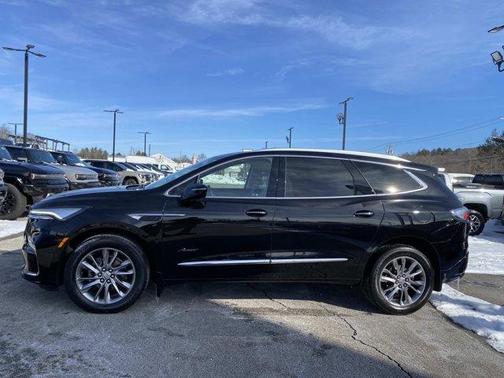 2023 Buick Enclave Avenir