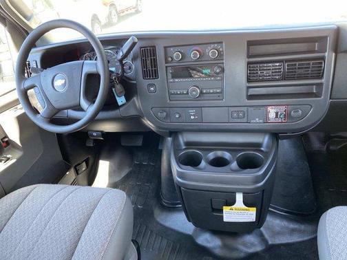 Summit White 2026 Chevrolet Express 3500 Work Van