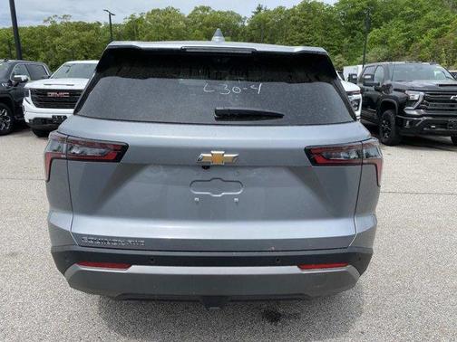 Sterling Gray Metallic 2026 Chevrolet Equinox LT
