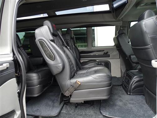 2024 Chevrolet Express 2500 Work Van