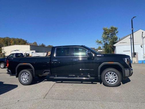 2024 GMC Sierra 3500 SLT