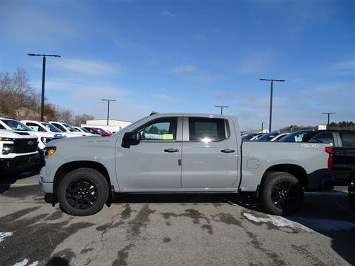 2025 Chevrolet Silverado 1500 Custom