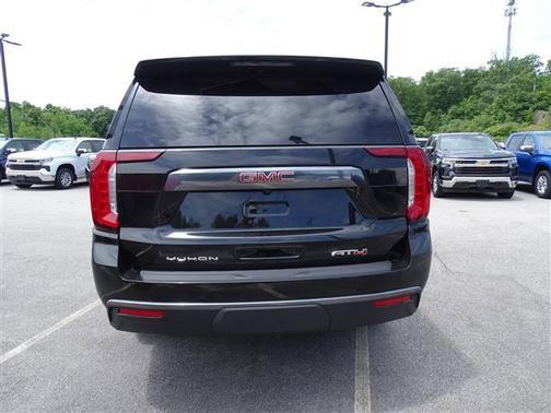 2023 GMC Yukon XL AT4