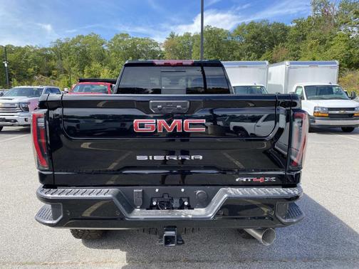 2025 GMC Sierra 2500 AT4X