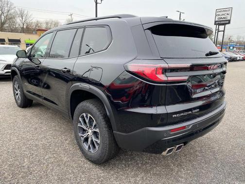 2025 GMC Acadia AT4