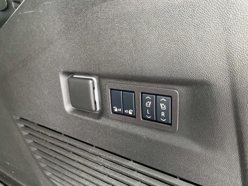 2024 GMC Yukon XL Denali Ultimate