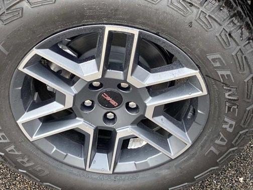 Metallic 2026 GMC Terrain AWD AT4