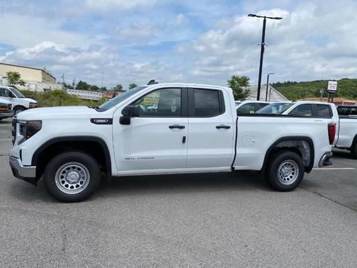 2025 GMC Sierra 1500 Pro