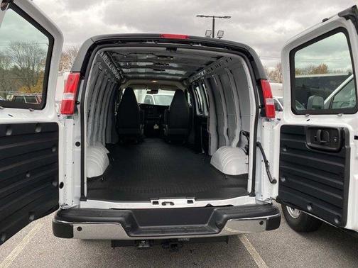 2025 Chevrolet Express 3500 Work Van