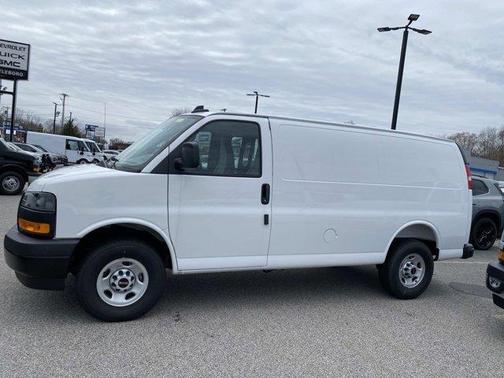 2025 GMC Savana 3500 Work Van