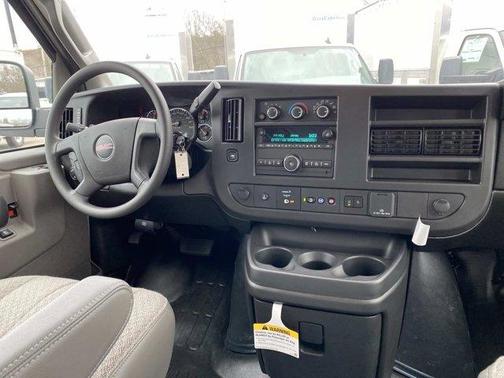2025 GMC Savana 3500 Work Van